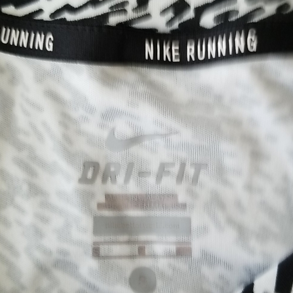 Nike Running Dri-Fit Shirt - Picture 3 of 3